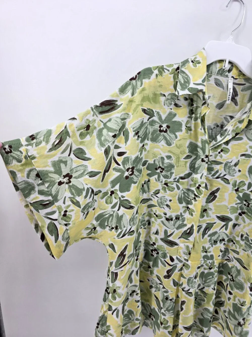 Indikah Green Yellow Floral Button-Up Romper – Size‎ M – Cotton Flowy